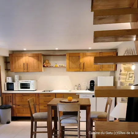 Holiday home Le Gatu By Les De La Jonte Gatuzieres